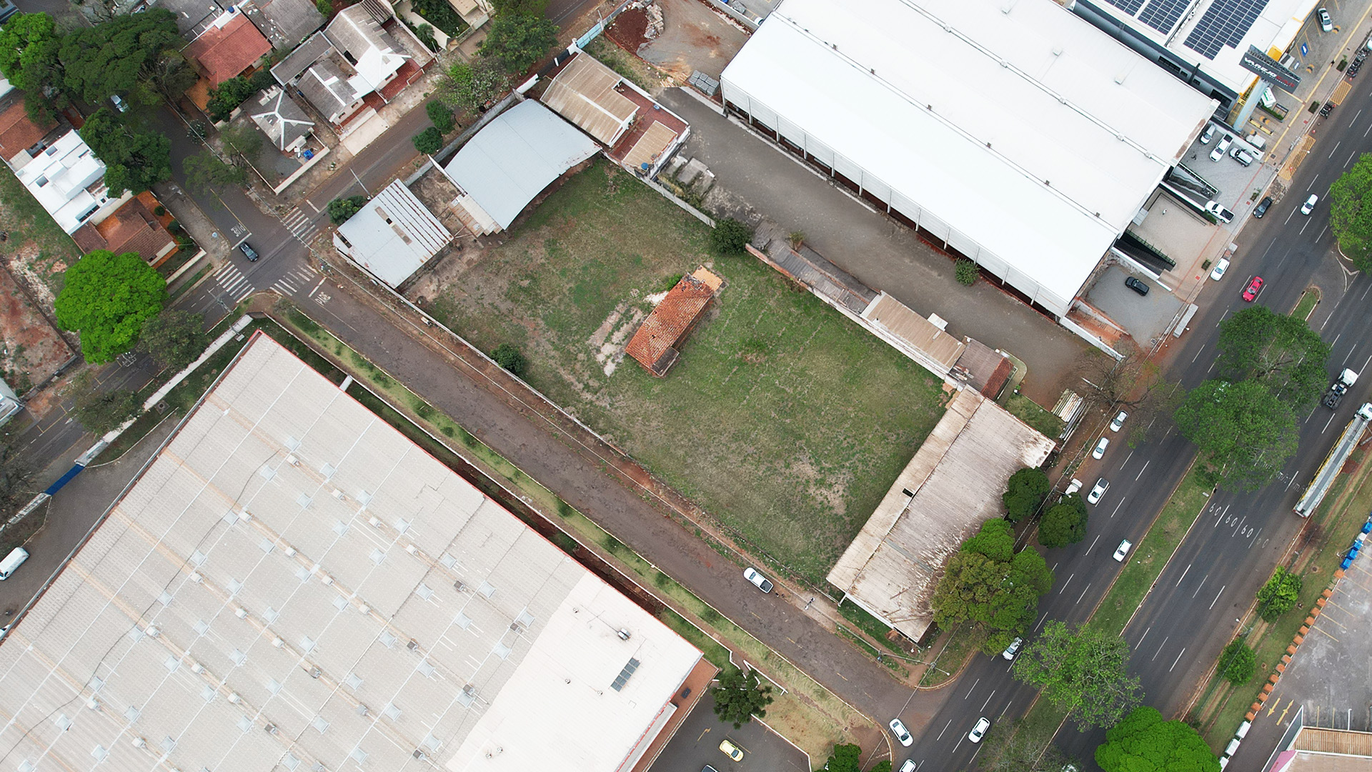 Terreno Av. Colombo 1