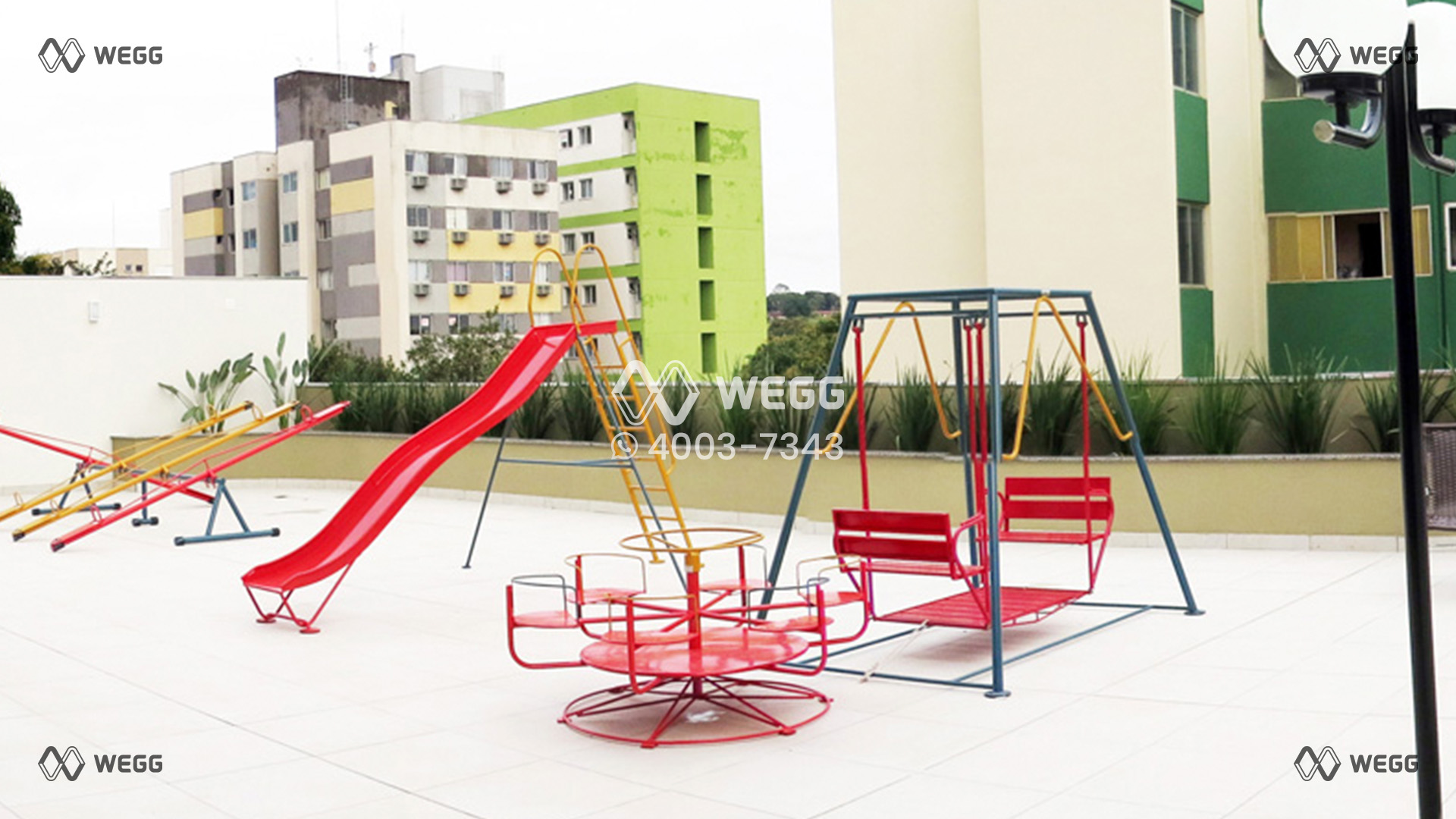 playground-rouget-village